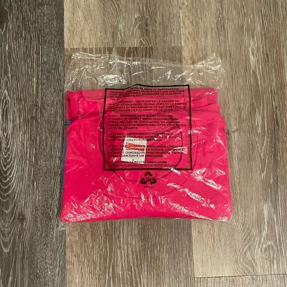 Supreme Thrasher Skyline Pink Tee - Picture 2 of 3